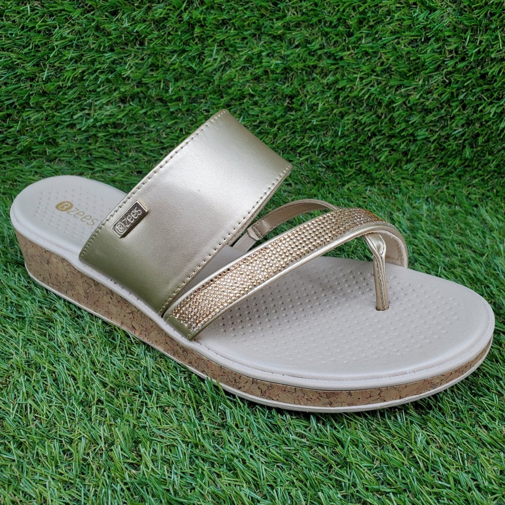 Bzees Bora Bright 10 WIDE Women's Rhinestone Wedge Slide Sandal Gold Sparkle